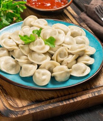 Как правильно варить пельмени?