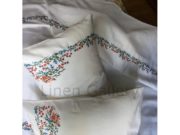 Постельное белье в стиле интерьера спальни