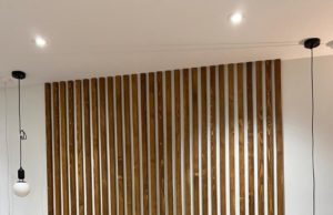 Как крепить реечные перегородки?