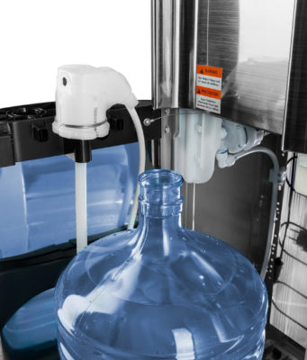 Установка бутыли в кулер с нижней загрузкой