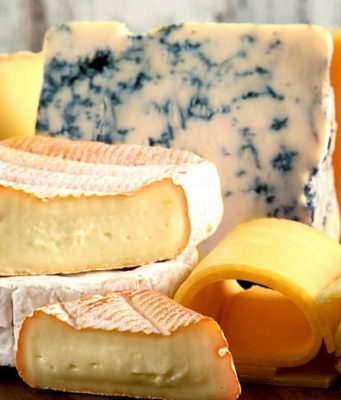 Сычужный сыр: необычный продукт, созданный из молока и особого фермента телячьего желудка