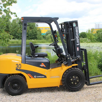 Дизельный вилочный погрузчик LiuGong CPCD 30 и сфера его применения