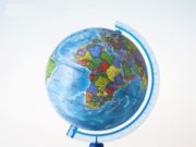 Глобус Земли политический: саморазвитие для детей