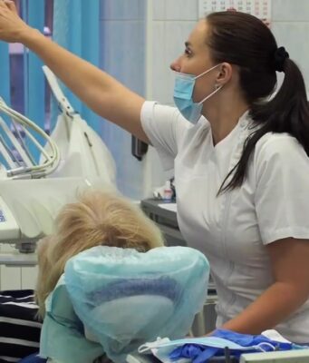 Стоматологическая клиника Вэнстом: полный спектр услуг