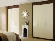 Современный распашной шкаф: правила выбора