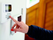 Зачем заказывать охрану квартир