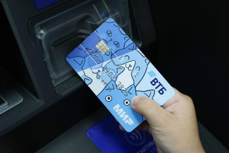 Согласно опросу, 76% россиян считают, что дети могут начать совершать покупки в интернете с 10 лет