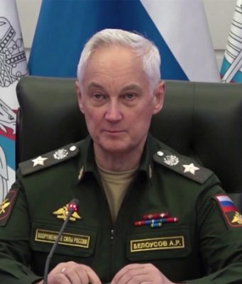 Глава Минобороны поручил разработать рейтинг регионов по количеству мер поддержки участников СВО