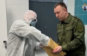 СК продолжает работу на месте происшествия в одинцовской школе