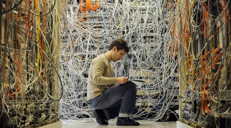 В России создан новый язык программирования для ИИ