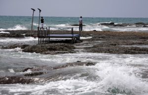 Боеголовку ракеты вынесло на берег Черного моря в Турции