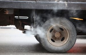 В Брянской области под удар БПЛА попал грузовой автомобиль