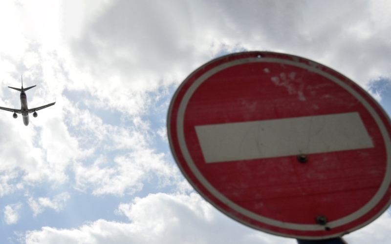 Аэропорт Пскова временно закрылся