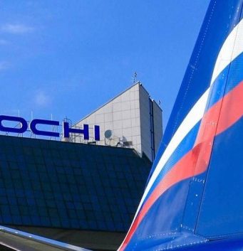 Аэропорт Сочи возобновил авиасообщение