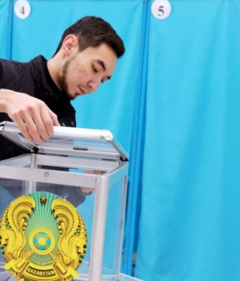 Явка на выборах в Казахстане превысила показатели конституционного референдума