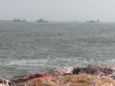 UKMTO: неизвестный снаряд поразил нефтяной танкер у побережья Омана