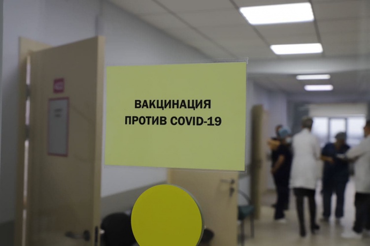  Не все желающие смогли записаться на ковид-прививку в Ивановской области